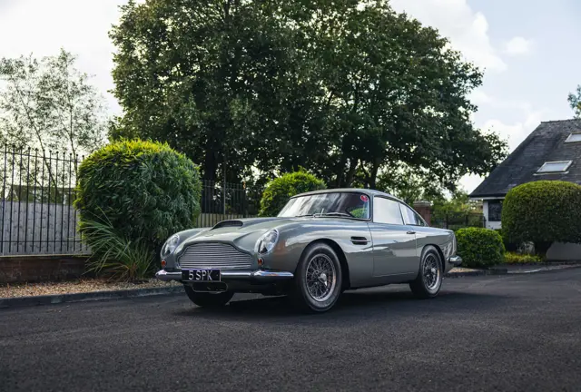 Aston Martin DB4GT 
