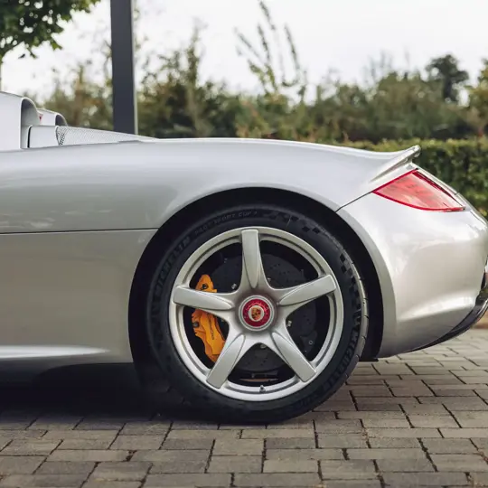 Porsche Carrera GT image 16