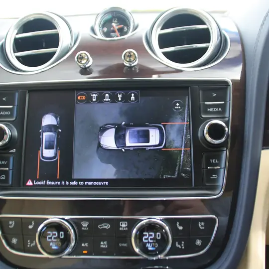 Bentley Bentayga W12 image 10