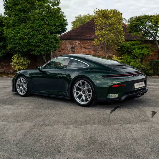 Porsche 911 GT3 Touring  image 3