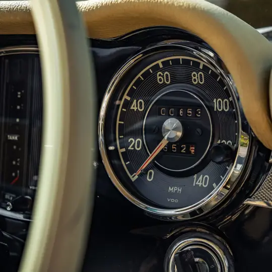 Mercedes-Benz 280SL Pagoda image 36