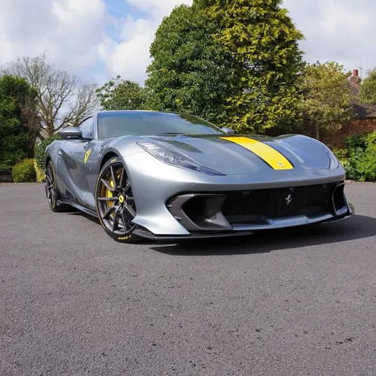 Ferrari 812 Competizione image 15