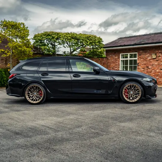 2025 BMW M3CS Touring  image 2
