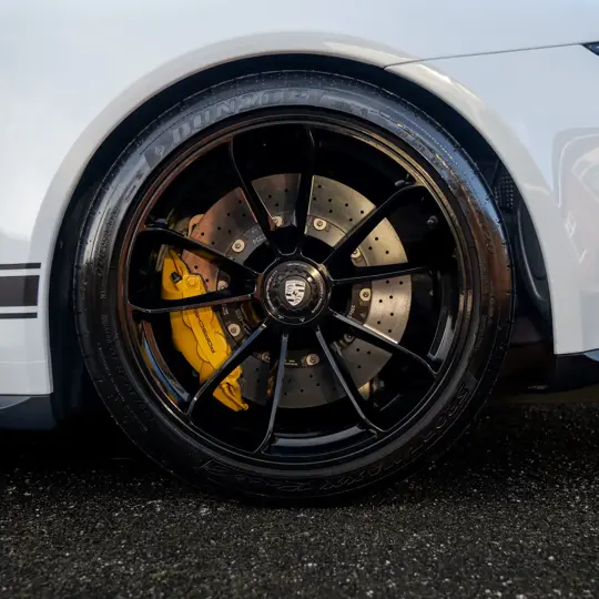 Porsche 911R image 19