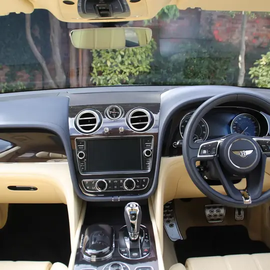Bentley Bentayga W12 image 20