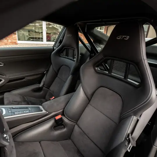Porsche 911 GT3 LHD image 11