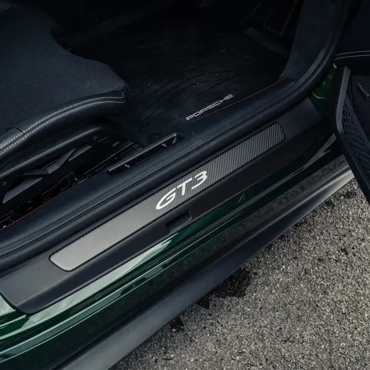 Porsche 911 GT3 Touring  image 27