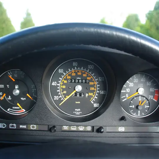 Mercedes-Benz 420SL image 18