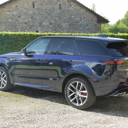 Range Rover Sport P400 Autobiography image 3