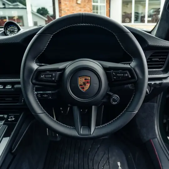 Porsche 911 GT3 Touring  image 39