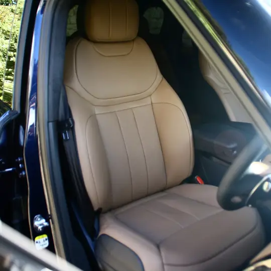 Range Rover Sport P400 Autobiography image 13