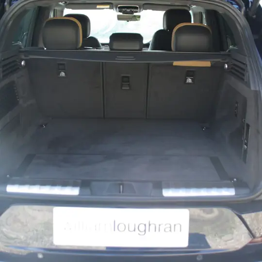 Range Rover Sport P400 Autobiography image 16