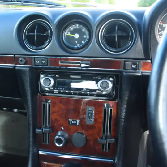 Mercedes-Benz 420SL image 19