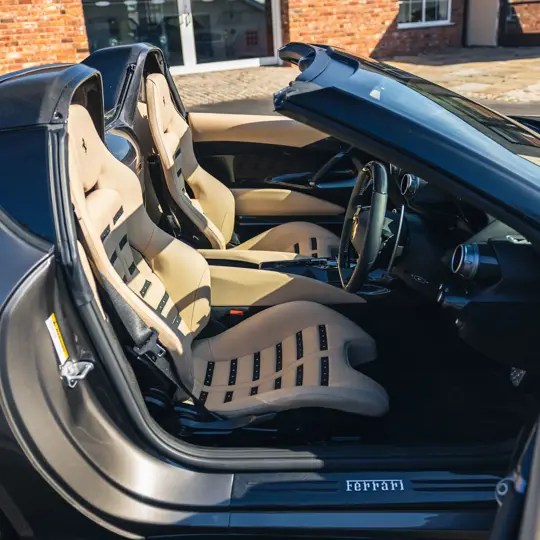 Ferrari 812 Competizione Aperta image 23