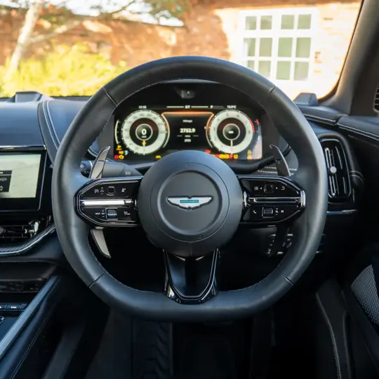 Aston Martin DBX 707 image 15
