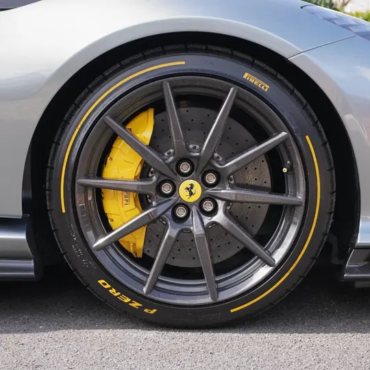 Ferrari 812 Competizione image 7