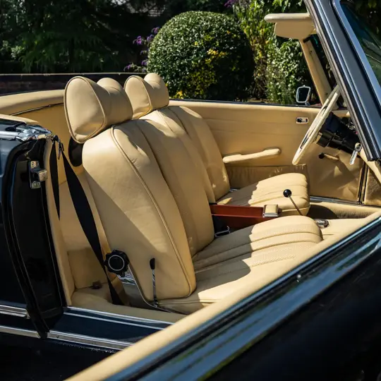 Mercedes-Benz 280SL Pagoda image 18