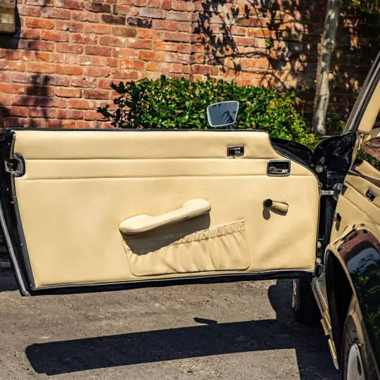 Mercedes-Benz 280SL Pagoda image 21