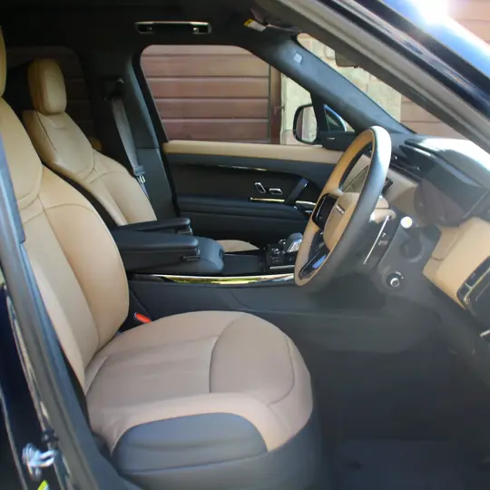 Range Rover Sport P400 Autobiography image 10