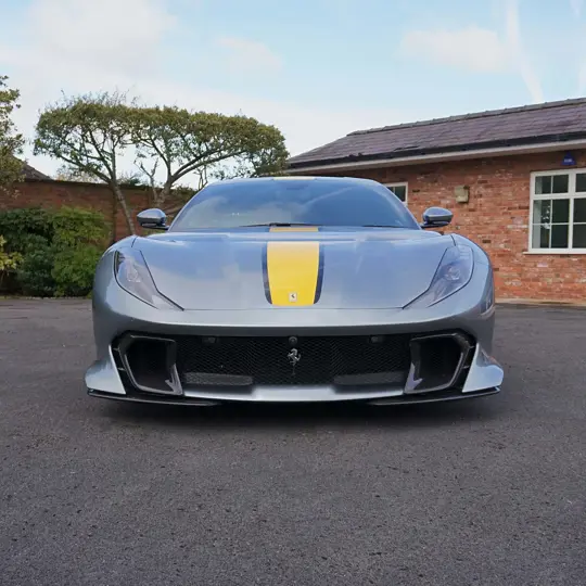 Ferrari 812 Competizione image 14