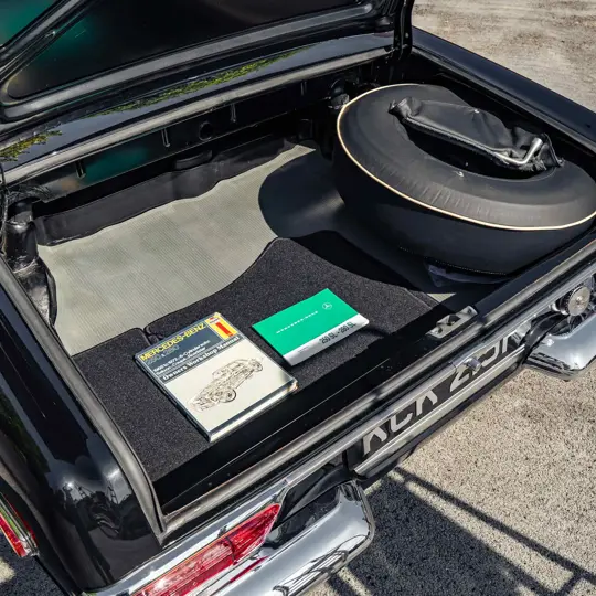 Mercedes-Benz 280SL Pagoda image 26