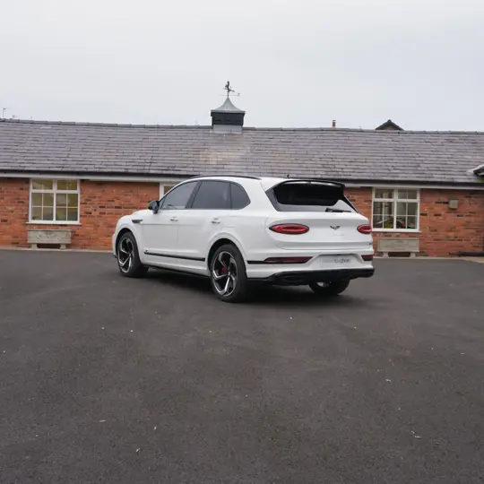 Bentley Bentayga S Hybrid image 3