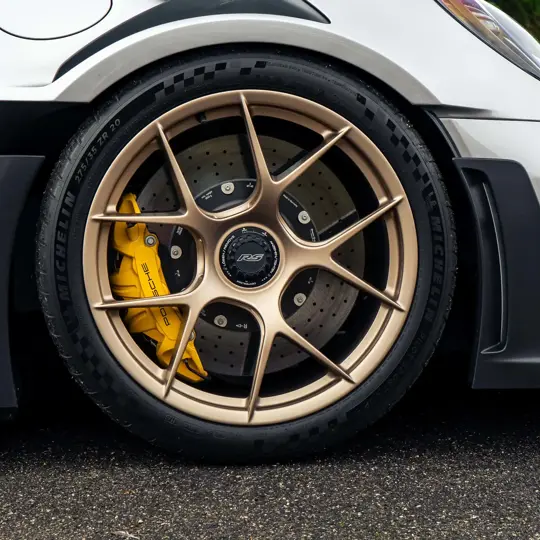 Porsche 992 GT3RS  image 9