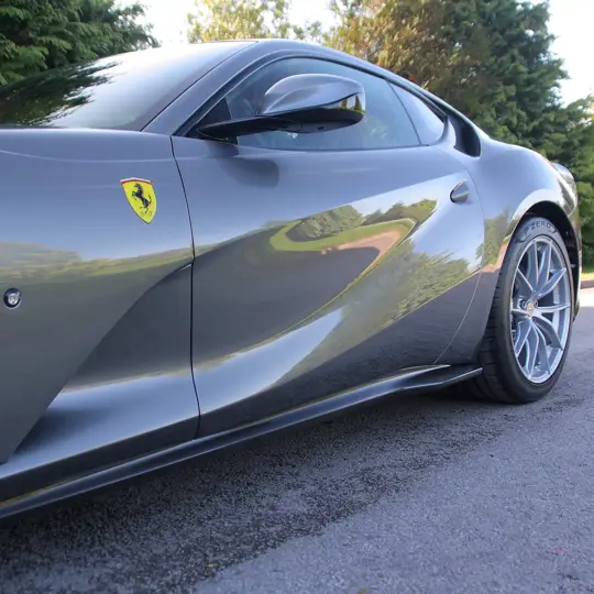 Ferrari 812 Superfast  image 8