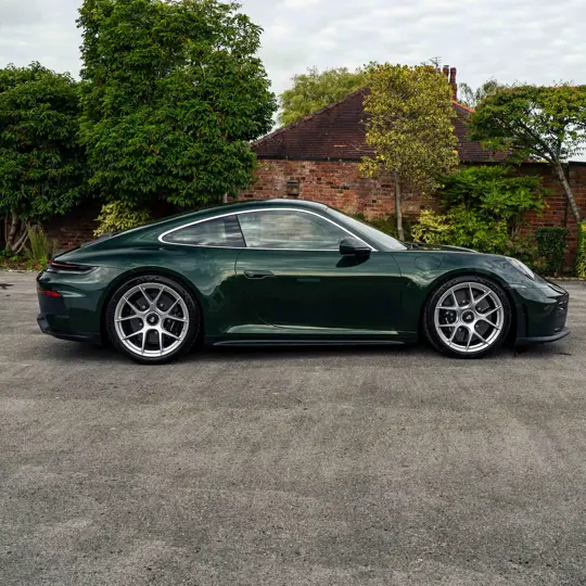 Porsche 911 GT3 Touring  image 9