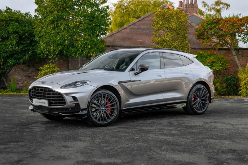 Aston Martin DBX 707