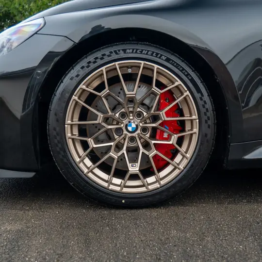 BMW M2CS image 7