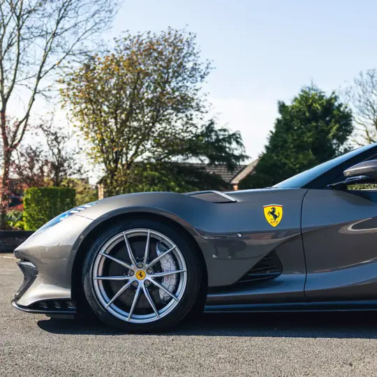 Ferrari 812 Competizione Aperta image 12