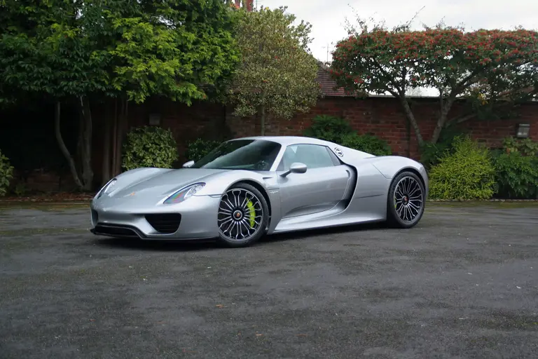 Porsche 918 Spyder  image 1