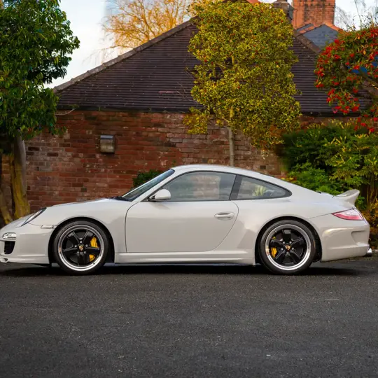 Porsche 911 (997) Sport Classic image 2