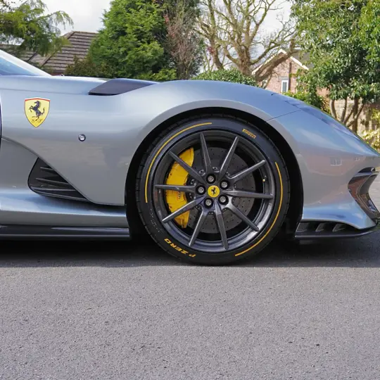 Ferrari 812 Competizione image 6