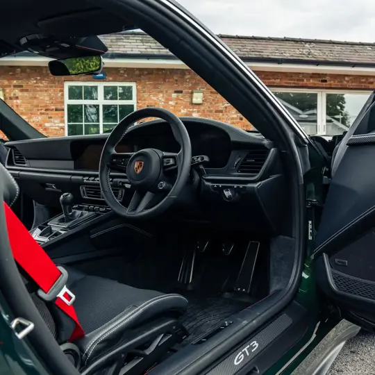 Porsche 911 GT3 Touring  image 20