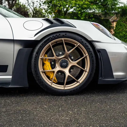 Porsche 992 GT3RS  image 8
