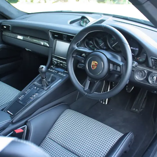 Porsche 911 R image 27