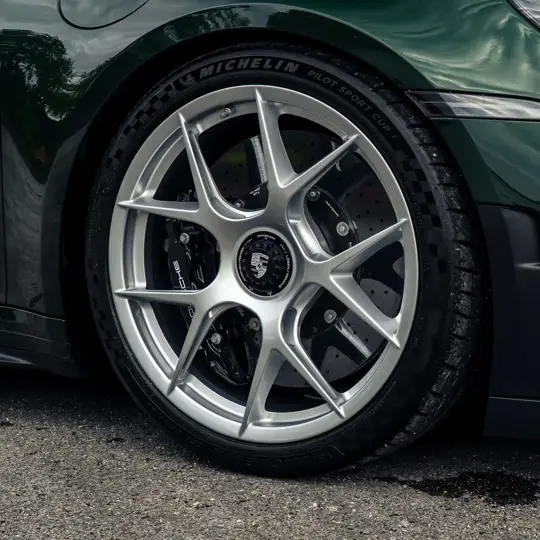 Porsche 911 GT3 Touring  image 7