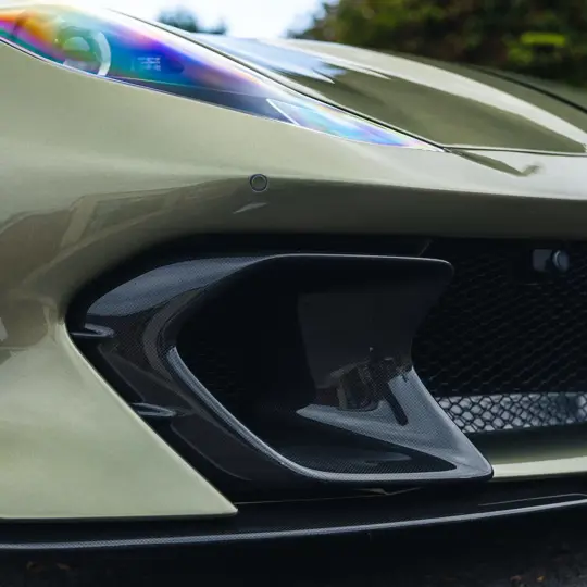 Ferrari 812 Competizione image 12