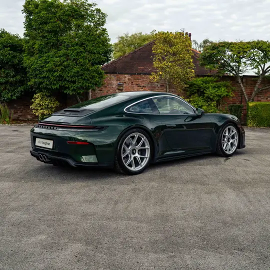 Porsche 911 GT3 Touring  image 8