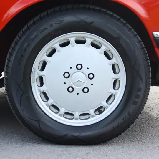 Mercedes-Benz 420SL image 7
