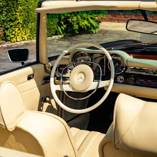 Mercedes-Benz 280SL Pagoda image 33