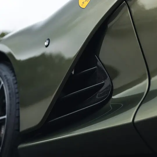 Ferrari 812 Competizione image 8