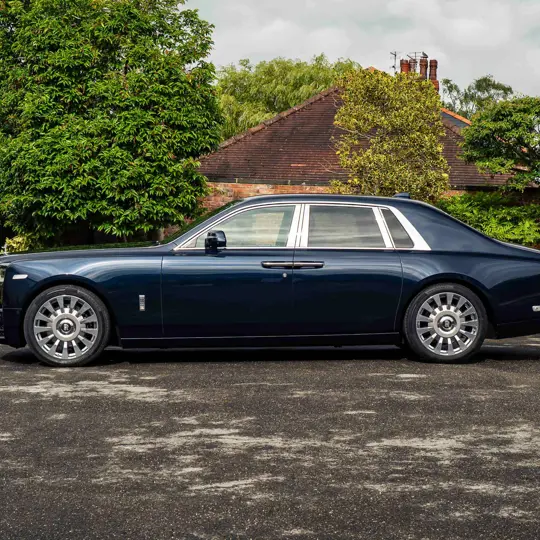 Rolls-Royce Phantom  image 2