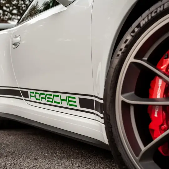 Porsche 911 GT3 LHD image 3