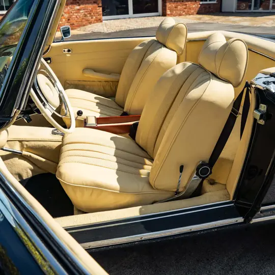Mercedes-Benz 280SL Pagoda image 19